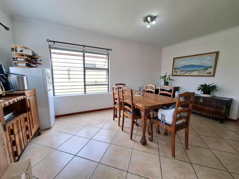 To Let 3 Bedroom Property for Rent in Fairview Golf Estate Western Cape